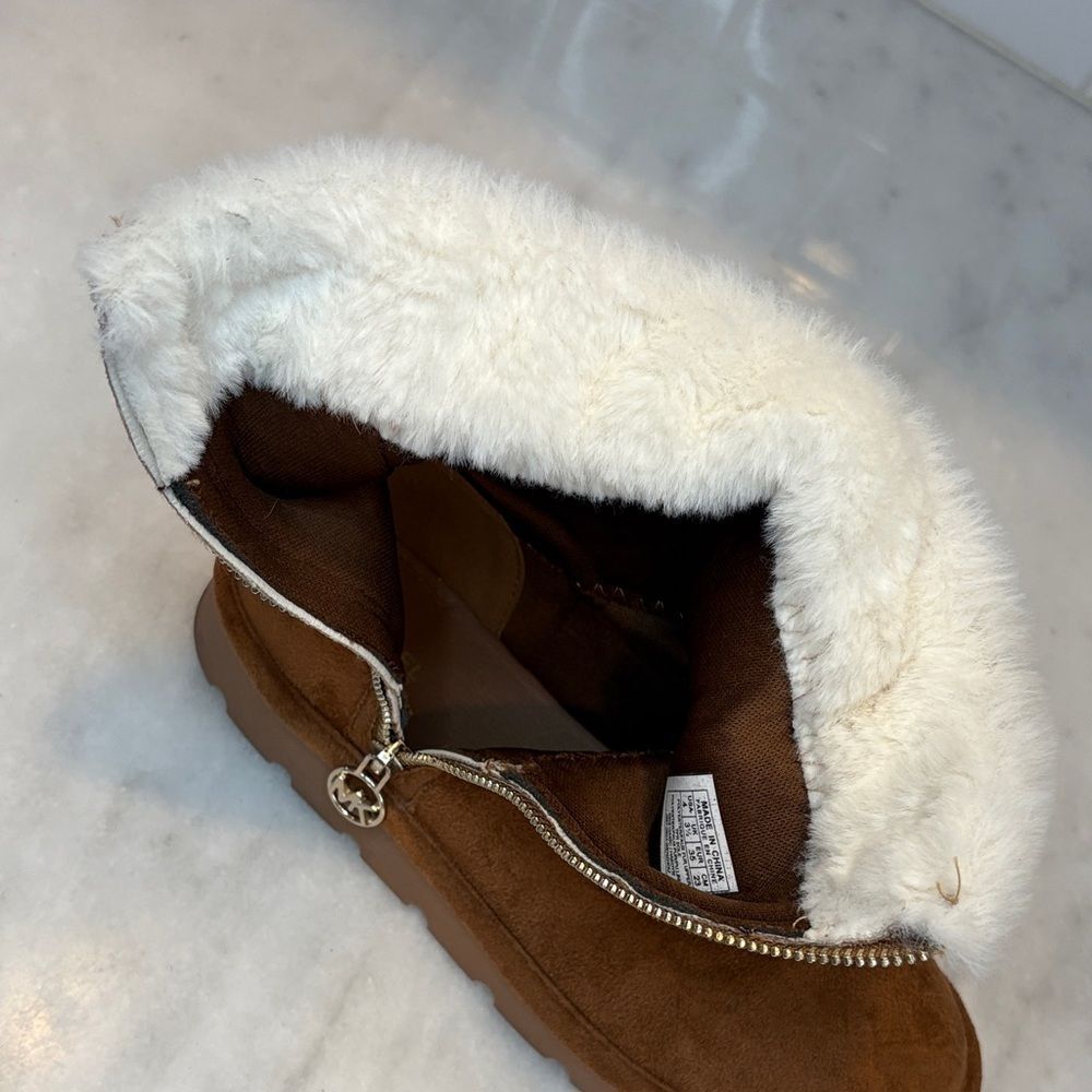 Michael Kors Boots Suede Tan Signature Logo Winter Shoes Designer - Picture 16 of 16
